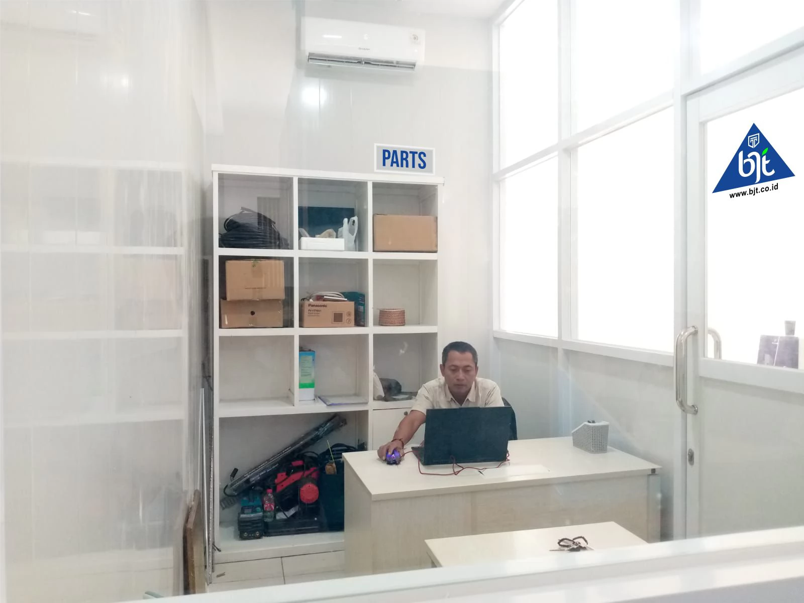 BJT STORE OFFICE